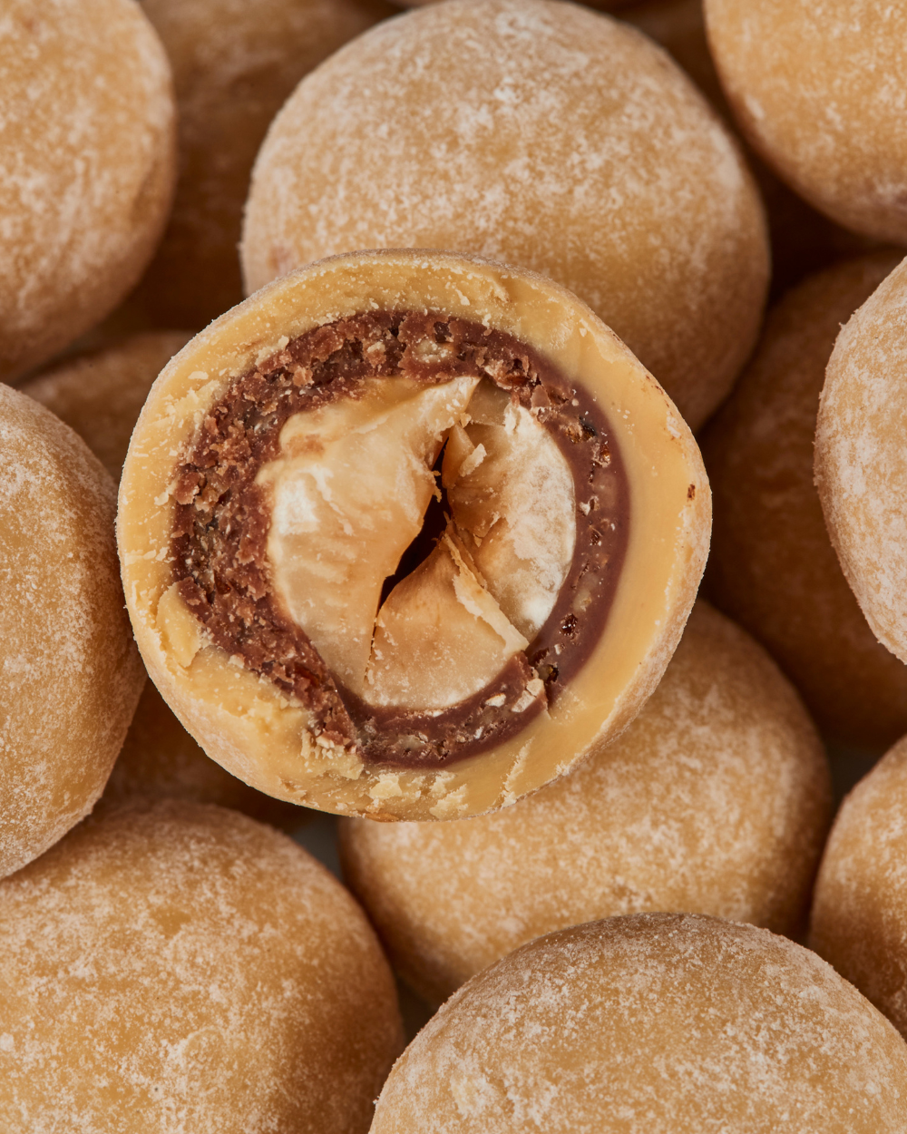 Chocolate Almonds - Amber Dragée