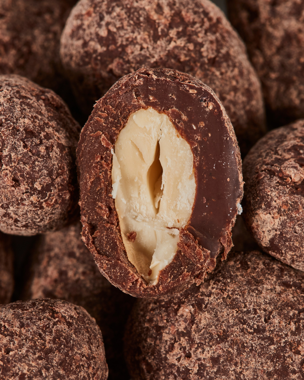 Chocolate Almonds - Guayas