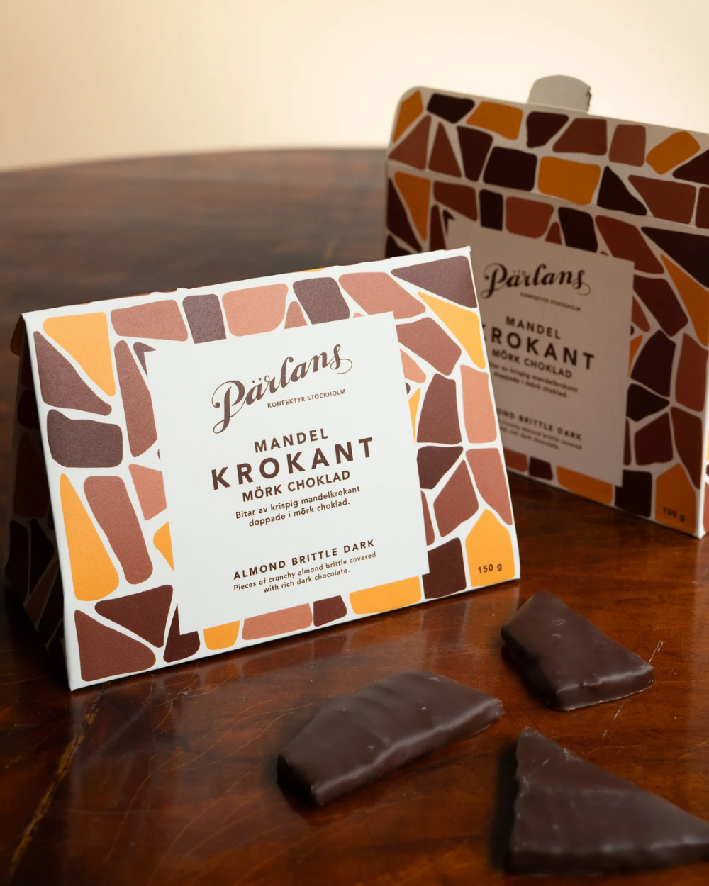 Box Brittle Almond Dark Chocolate