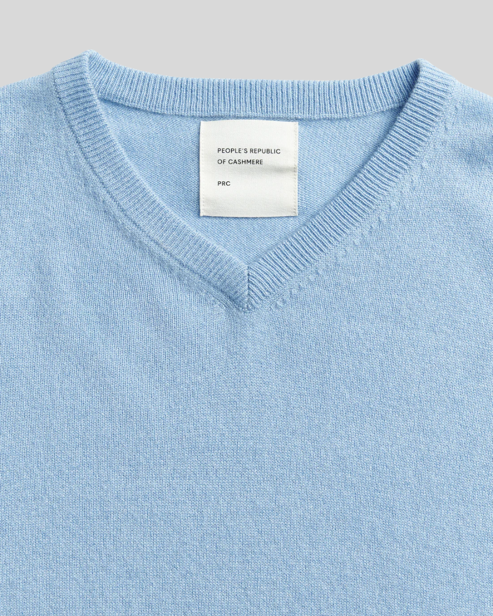 Women's Fitted 90's V-Neck