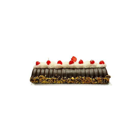 Basel & Co - Chocolate log-shaped candle with blackberries